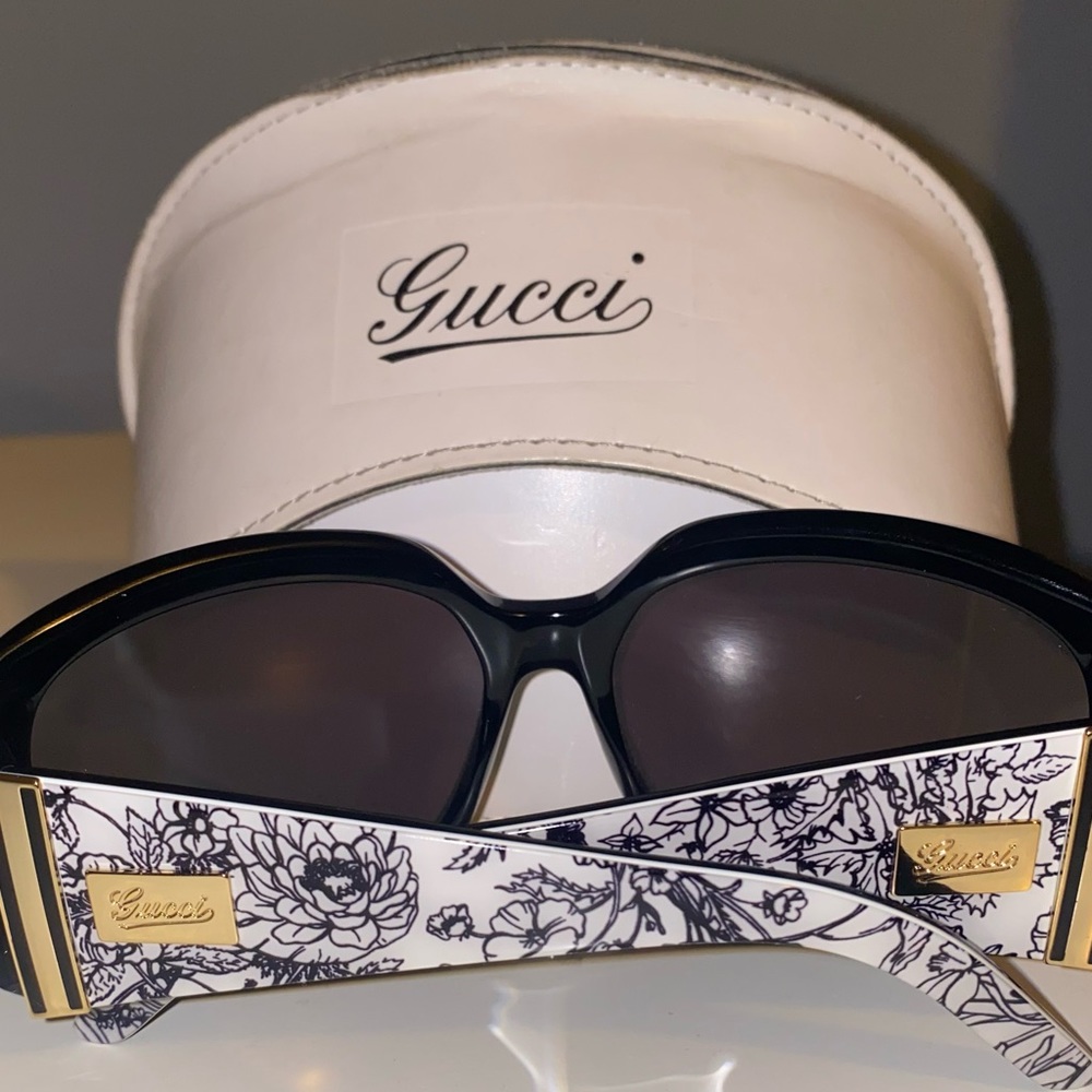 Gucci Black and White Floral Sunglasses